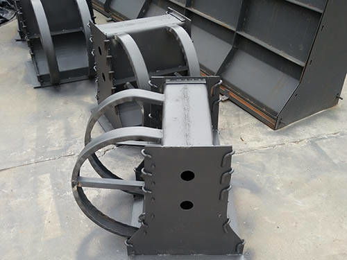 隔離墩模具,預(yù)制隔離墩鋼模具加工找翰軒模具